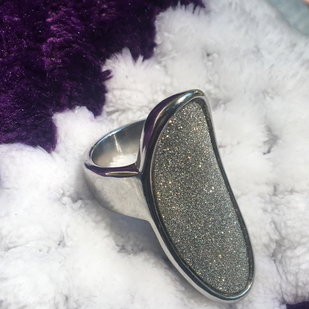 EM7 Stately Sterling Sparkle Saddle Ring